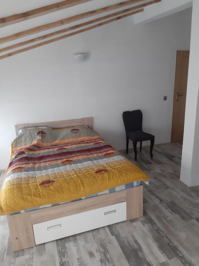 מלון קריובה House מראה חיצוני תמונה